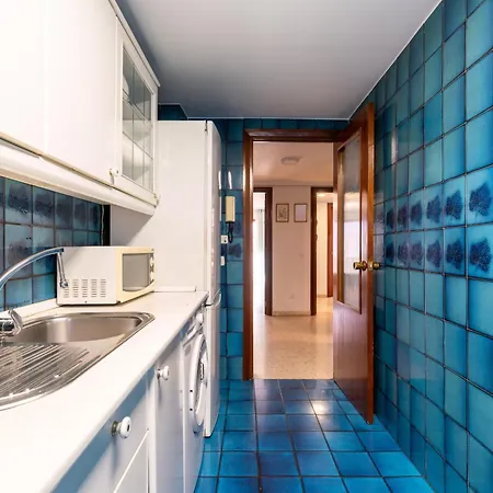 Holi-rent Pajaritos Apartament
